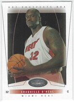 2004 Fleer Hoops Hot Prospects #8 Shaquille O'Neal