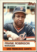 1983 Topps Base Set #576 Frank Robinson