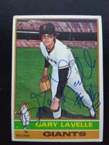 1976 Topps Base Set #105 Gary Lavelle