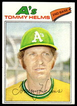 1977 Topps Base Set #402 Tommy Helms