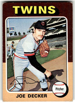 1975 Topps Base Set #102 Joe Decker