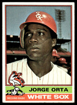 1976 Topps Base Set #560 Jorge Orta