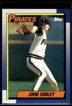 1990 Topps Base Set #568 John Smiley