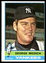 1976 Topps Base Set #146 Doc Medich