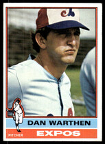 1976 Topps Base Set #374 Dan Warthen