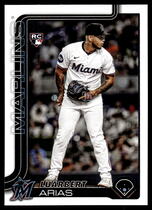 2025 Topps Update #US53 Luarbert Arias