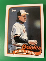 1989 Topps Base Set #352 Rick Schu