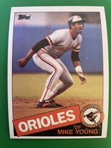 1985 Topps Base Set #173 Mike Young