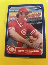 1986 Fleer Base Set #190 Ron Robinson