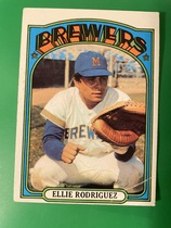 1972 Topps Base Set #421 Ellie Rodriguez