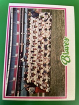 1978 Topps Base Set #551 Braves Team