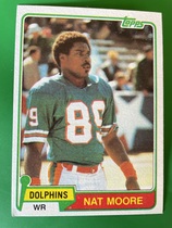 1981 Topps Base Set #136 Nat Moore