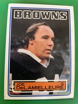 1983 Topps Base Set #247 Joe DeLamielleure