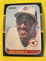 1987 Donruss Base Set #150 Mike Young