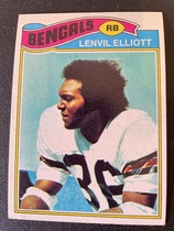 1977 Topps Base Set #71 Lenvil Elliott