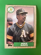 1987 Topps Base Set #83 Mike Davis