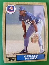 1987 Topps Base Set #639 Gerald Perry