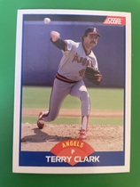 1989 Score Base Set #566 Terry Clark