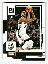2022 Donruss Base Set #53 Giannis Antetokounmpo
