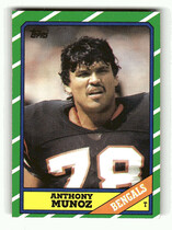 1986 Topps Base Set #261 Anthony Munoz