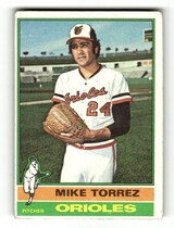 1976 Topps Base Set #25 Mike Torrez