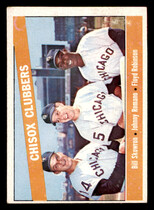 1966 Topps Base Set #199 Chisox Clubbers