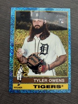 2025 Topps Heritage High Number Chrome Light Blue Sparkle Refractor #522 Tyler Owens