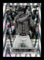2022 Topps Chrome Sonic Edition Black & White RayWave Refractor #131 Kyle Seager