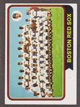 1974 Topps Base Set #567 Red Sox Team