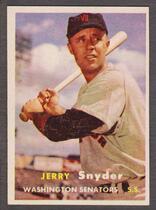 1957 Topps Base Set #22 Jerry Snyder