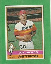 1976 Topps Base Set #273 Joe Niekro