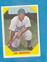 1960 Fleer Base Set #22 Joe Medwick