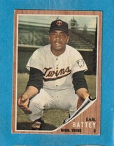 1962 Topps Base Set #371 Earl Battey