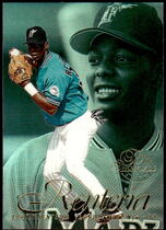 1997 Flair Showcase Row 2 Style #60 Edgar Renteria
