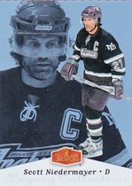 2006 Flair Showcase Legacy Collection #4 Scott Niedermayer