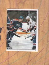 1982 Topps Stickers #98 Wayne Gretzky