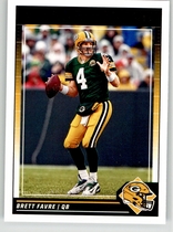 2024 Score Base Set #107 Brett Favre