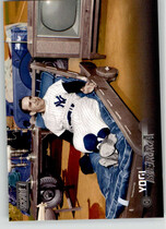 2023 Stadium Club Base Set #204 Yogi Berra