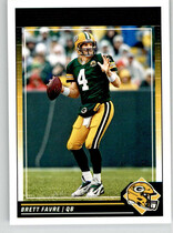 2024 Score Base Set #107 Brett Favre