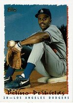 1995 Topps Base Set #9 Delino DeShields