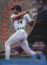 2000 Finest Base Set #27 Juan Encarnacion