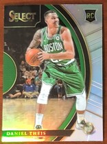 2017 Panini Select Silver Prizms #19 Daniel Theis