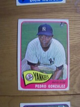 1965 Topps Base Set #97 Pedro Gonzalez