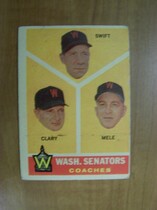 1960 Topps Base Set #470 Senators Coaches