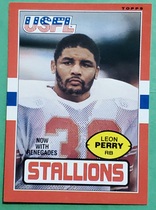 1985 Topps USFL #25 Leon Perry