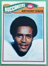 1977 Topps Base Set #96 Anthony Davis