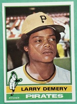 1976 Topps Base Set #563 Larry Demery