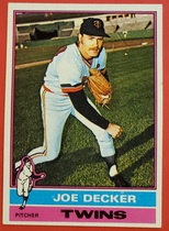 1976 Topps Base Set #636 Joe Decker