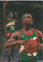 1995 Flair Base Set #189 Gary Payton