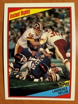1984 Topps Base Set #322 Lawrence Taylor
